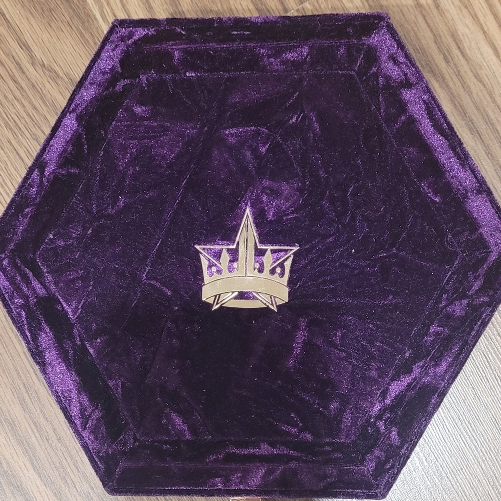 Jeffree Star Purple Velvet Hexagonal Box